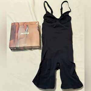 SKIMS Black Shapewear Bodysuit